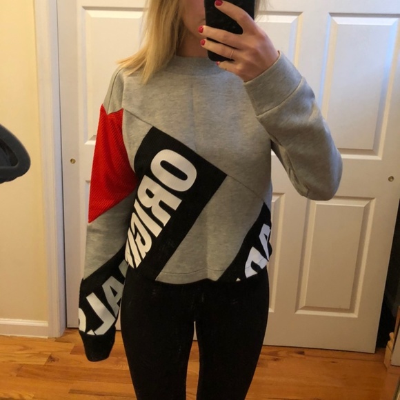 adidas Sweaters - ADIDAS ORIGINAL SWEATSHIRT